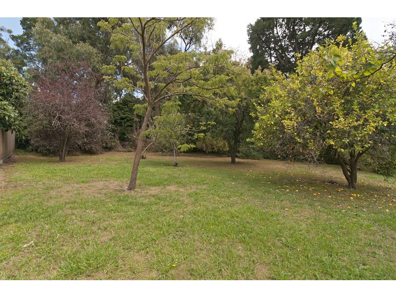 24 Bayswater Road, Croydon VIC 3136