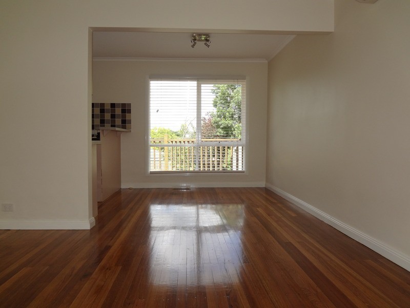 15 Kalimna Street, Mooroolbark VIC 3138