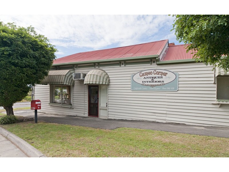 2 Beenak Road, Wandin North VIC 3139