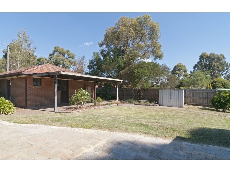 27 Trafalgar Crescent, Lilydale VIC 3140