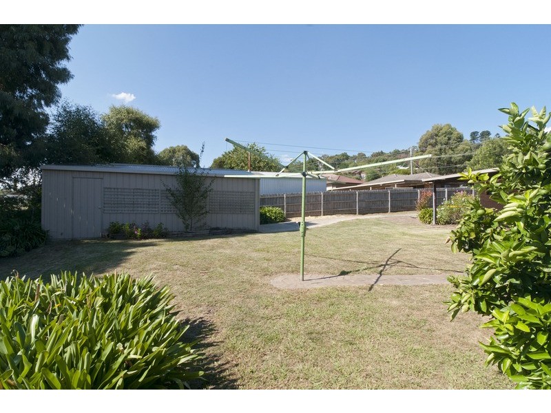 27 Trafalgar Crescent, Lilydale VIC 3140