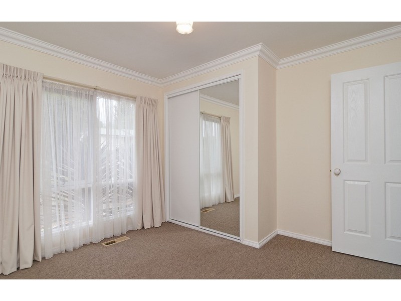 11 Coolabah Street, Mooroolbark VIC 3138