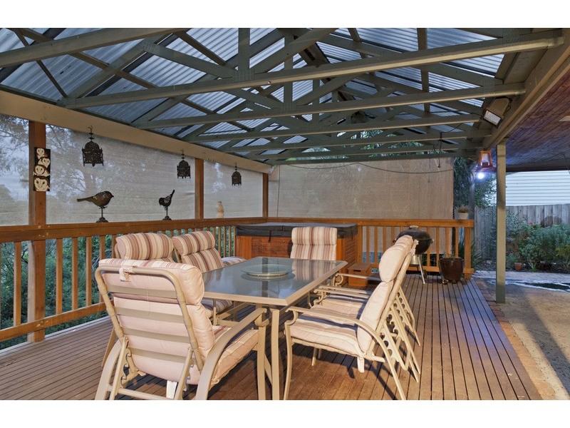 63 Johns Crescent, Mount Evelyn VIC 3796