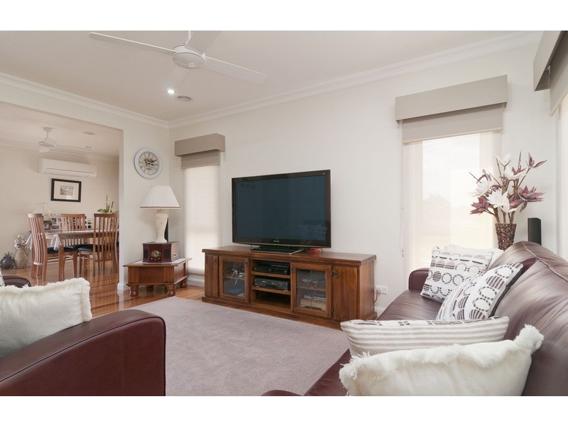 8/4-6 Cambridge Road, Mooroolbark VIC 3138