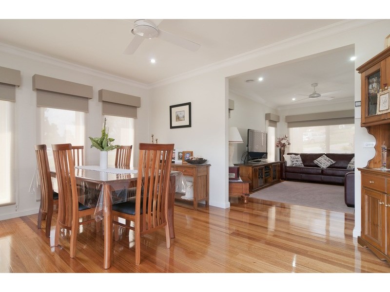 8/4-6 Cambridge Road, Mooroolbark VIC 3138