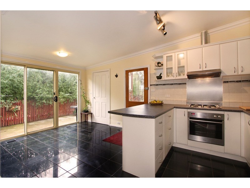 10 Bourbon  Street, Silvan VIC 3795