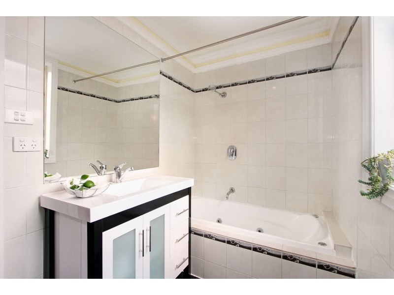 10 Bourbon  Street, Silvan VIC 3795