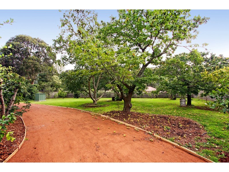 10 Bourbon  Street, Silvan VIC 3795
