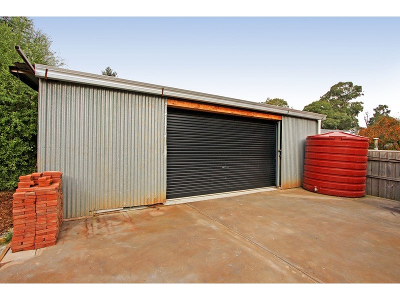 10 Bourbon  Street, Silvan VIC 3795