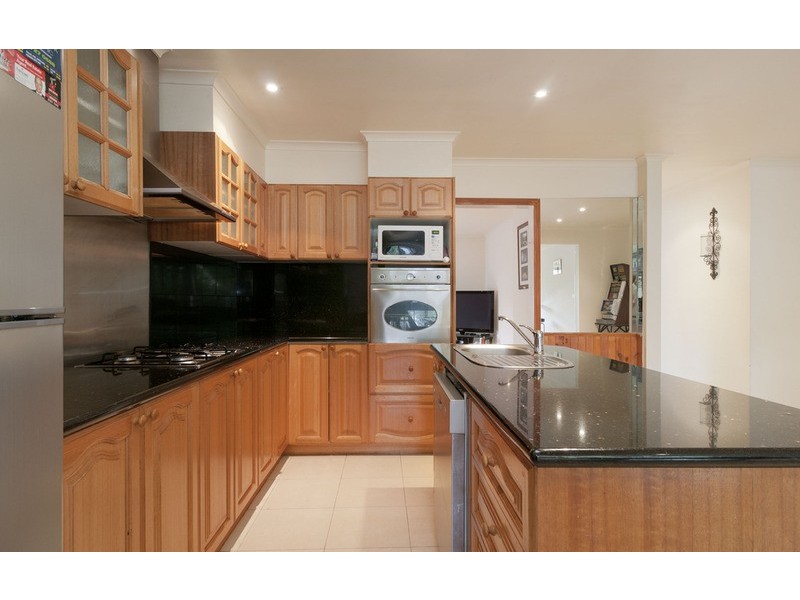 48 Croydondale Drive, Mooroolbark VIC 3138