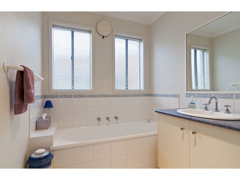 3 Norwich Close, Chirnside Park VIC 3116