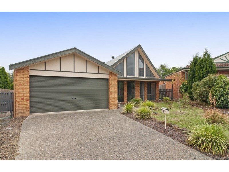 3 Norwich Close, Chirnside Park VIC 3116