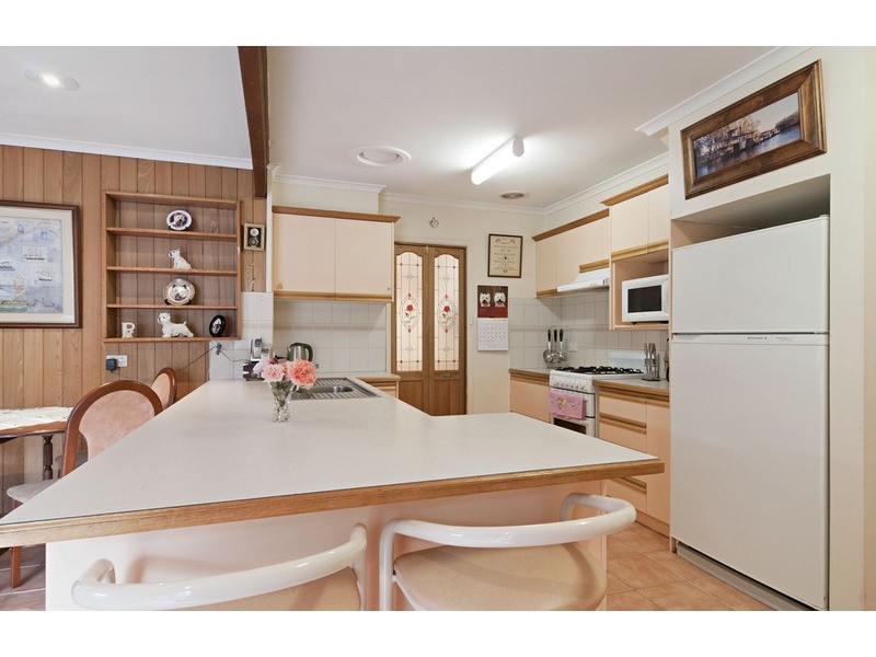 27 Grayling Crescent, Croydon VIC 3136