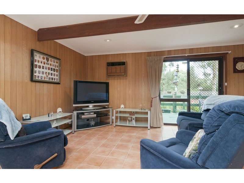 27 Grayling Crescent, Croydon VIC 3136
