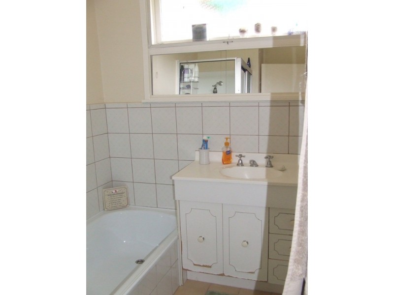 30  Dryden  Road, Mooroolbark VIC 3138