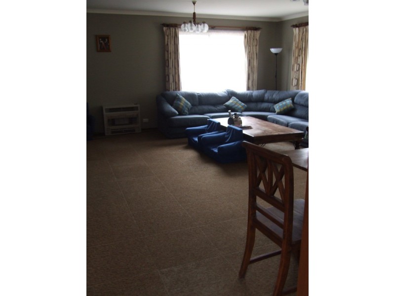 30  Dryden  Road, Mooroolbark VIC 3138