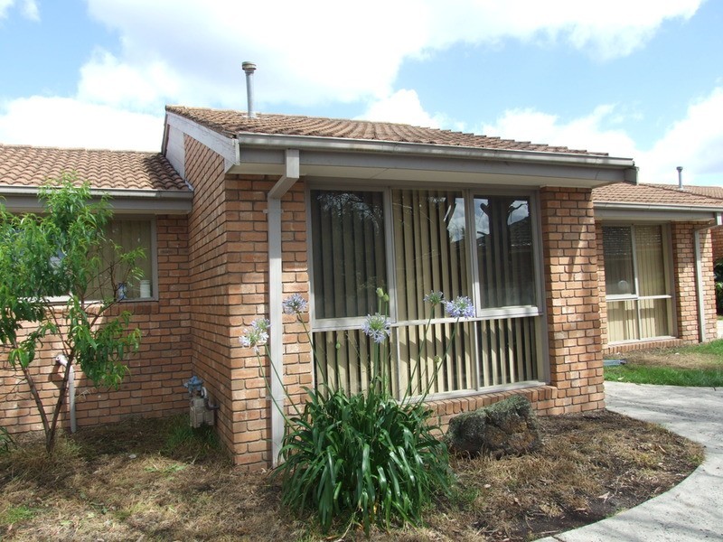 4/18 Surrey Road West, Croydon VIC 3136