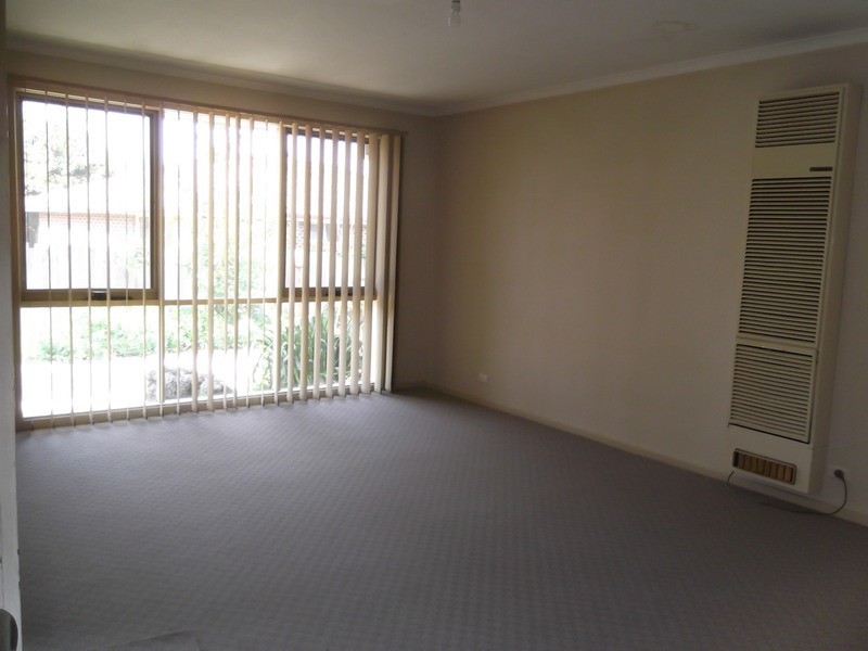 4/18 Surrey Road West, Croydon VIC 3136