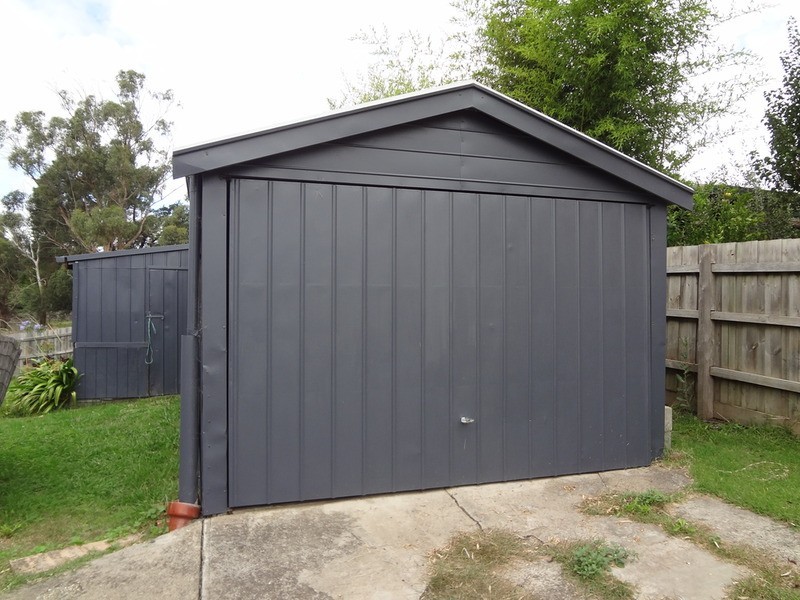 50 Greenslopes Drive, Mooroolbark VIC 3138