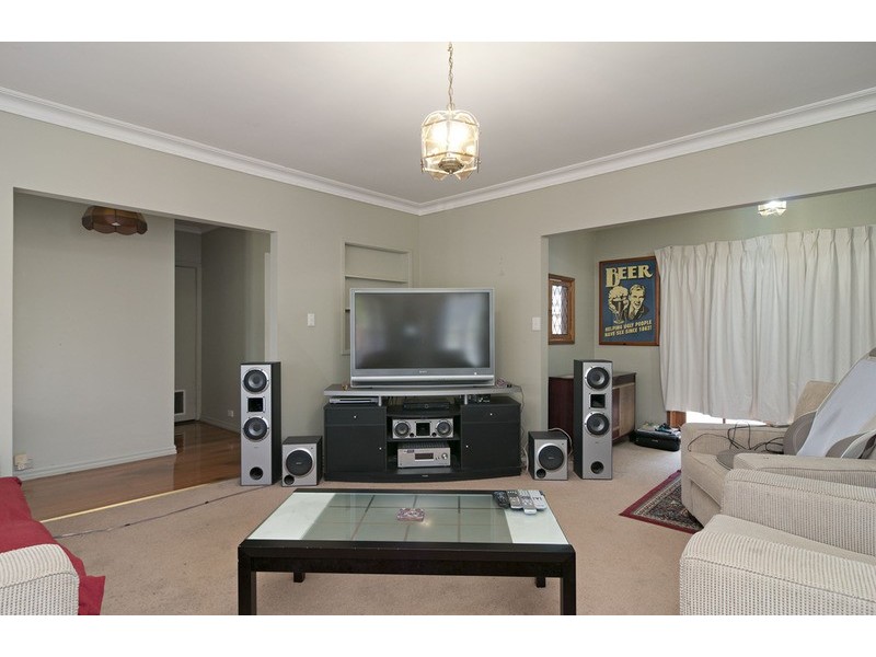 49 Pascoe Avenue, Croydon VIC 3136