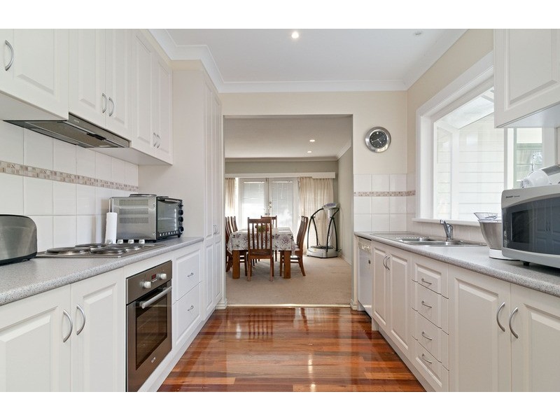 49 Pascoe Avenue, Croydon VIC 3136