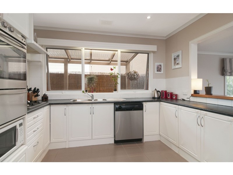 19 Joanne Avenue, Chirnside Park VIC 3116