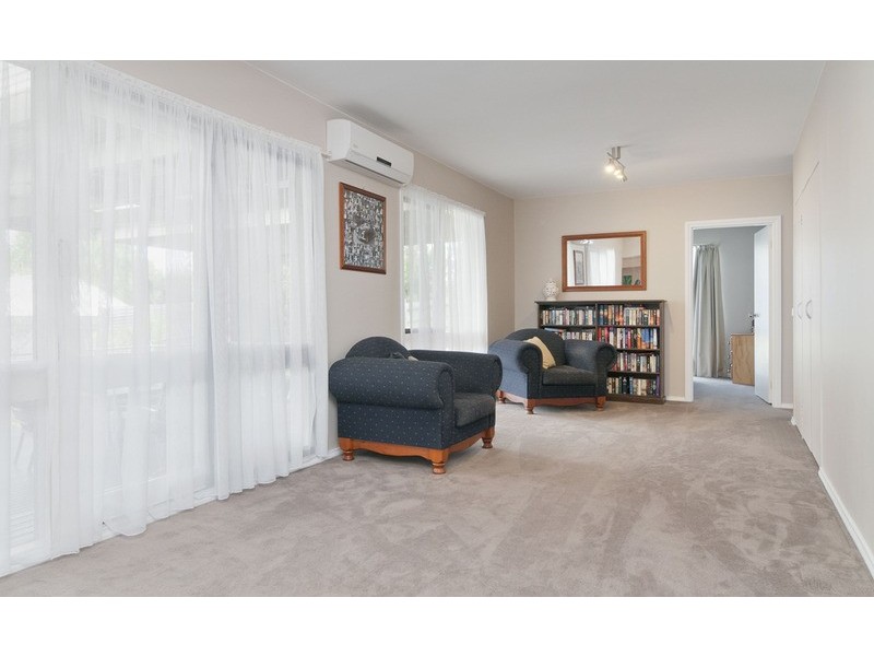 19 Joanne Avenue, Chirnside Park VIC 3116