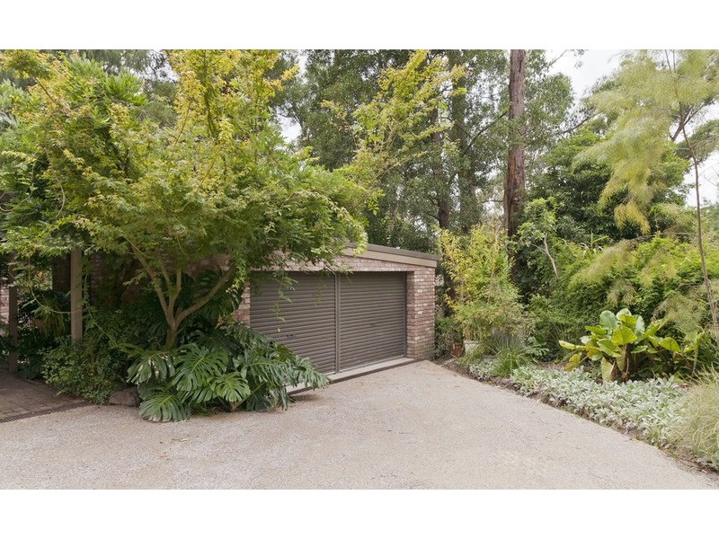 21 Heathfield Grove, Montrose VIC 3765