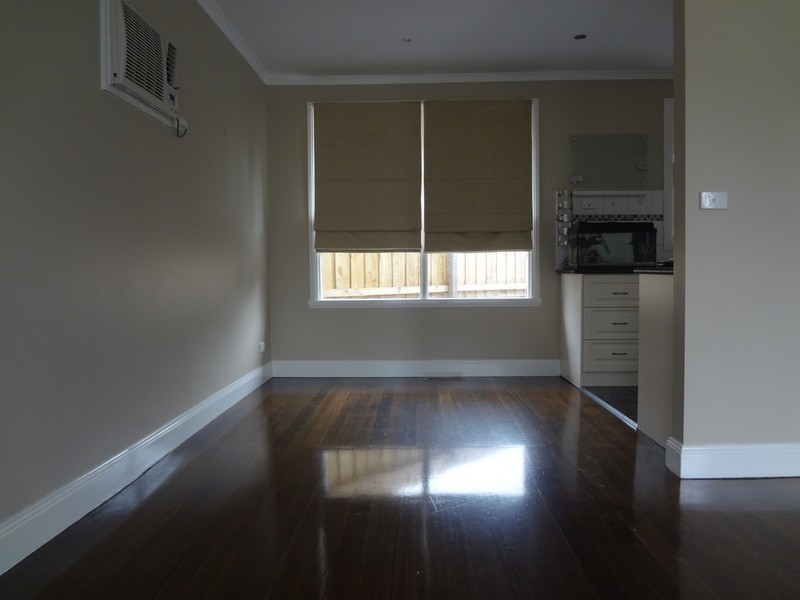 18 Lena Grove, Kilsyth VIC 3137