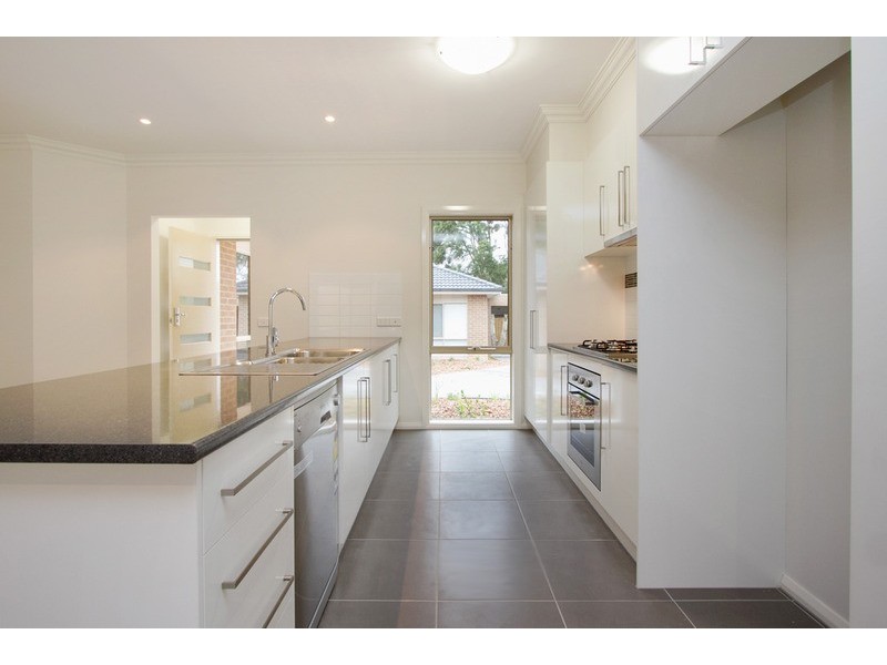 2/100 Dorset Road, Croydon VIC 3136