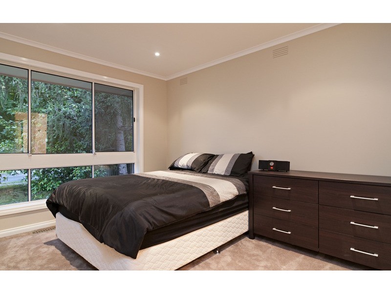 1/14 Piccadilly Court, Kilsyth VIC 3137