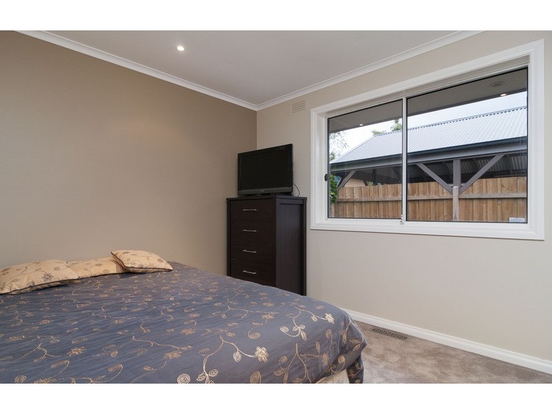 1/14 Piccadilly Court, Kilsyth VIC 3137