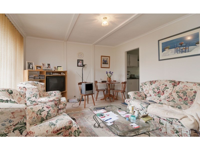 2/14 Newman Road, Mooroolbark VIC 3138