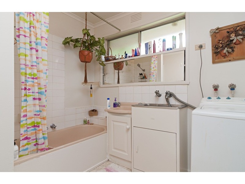 2/14 Newman Road, Mooroolbark VIC 3138