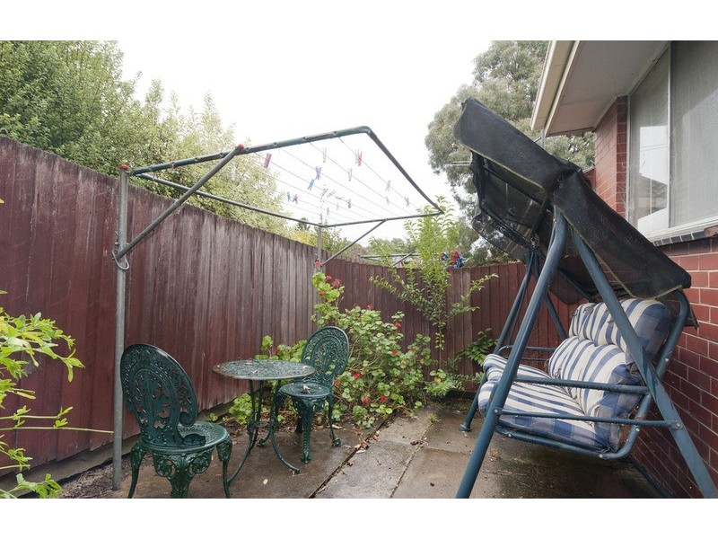 2/14 Newman Road, Mooroolbark VIC 3138