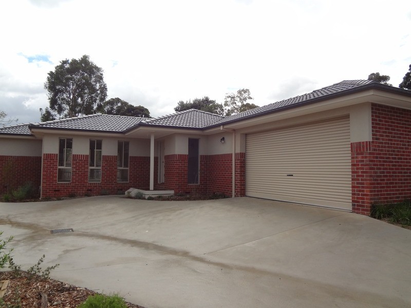 6/16 MacMillan Street, Mooroolbark VIC 3138