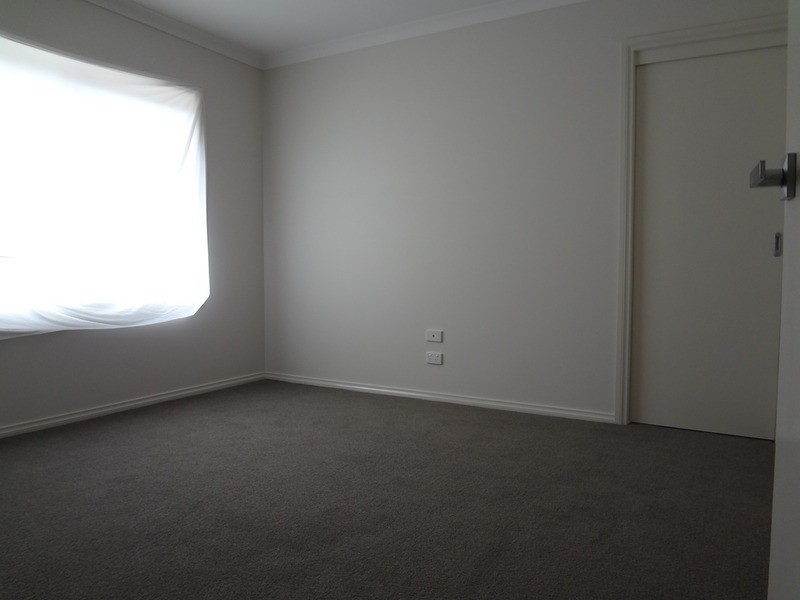 2/16 MacMillan Street, Mooroolbark VIC 3138