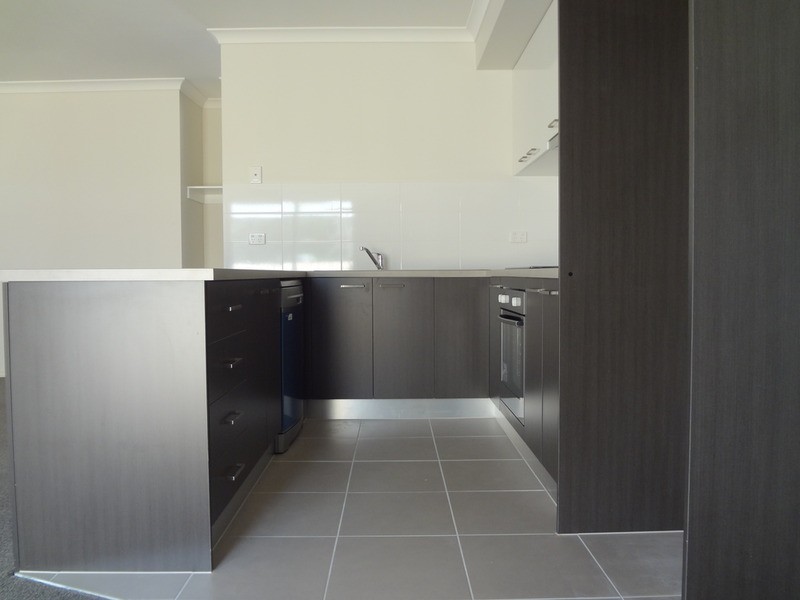 2/16 MacMillan Street, Mooroolbark VIC 3138