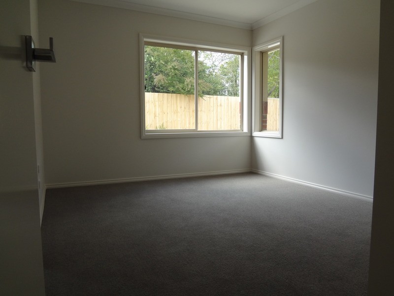 1/16 MacMillan Street, Mooroolbark VIC 3138