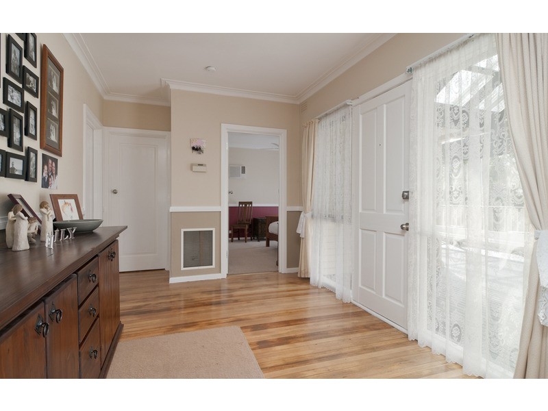 109 Manchester Road, Mooroolbark VIC 3138