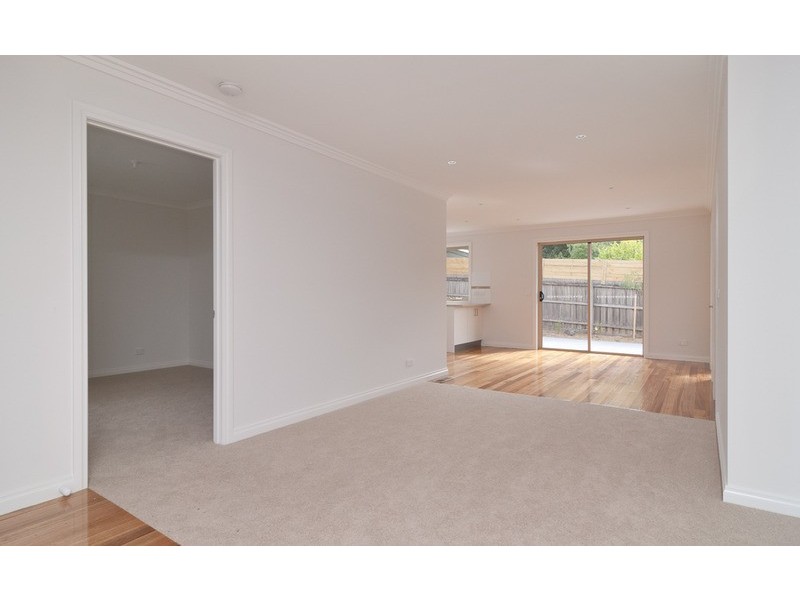 21b Turkeith Crescent, Croydon North VIC 3136