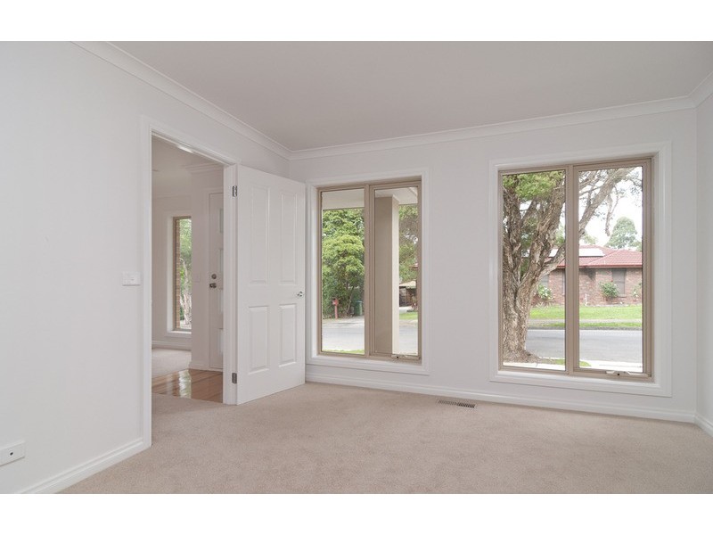 21b Turkeith Crescent, Croydon North VIC 3136