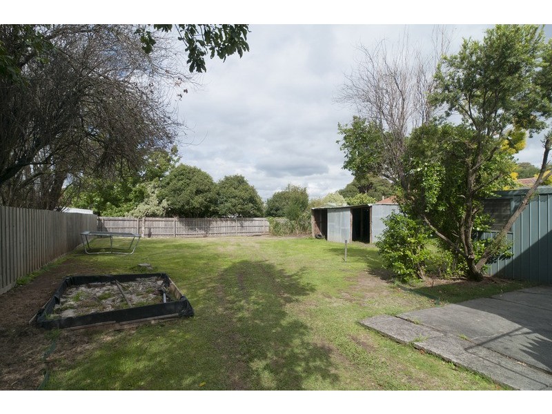 14 Highpoint Avenue, Mooroolbark VIC 3138