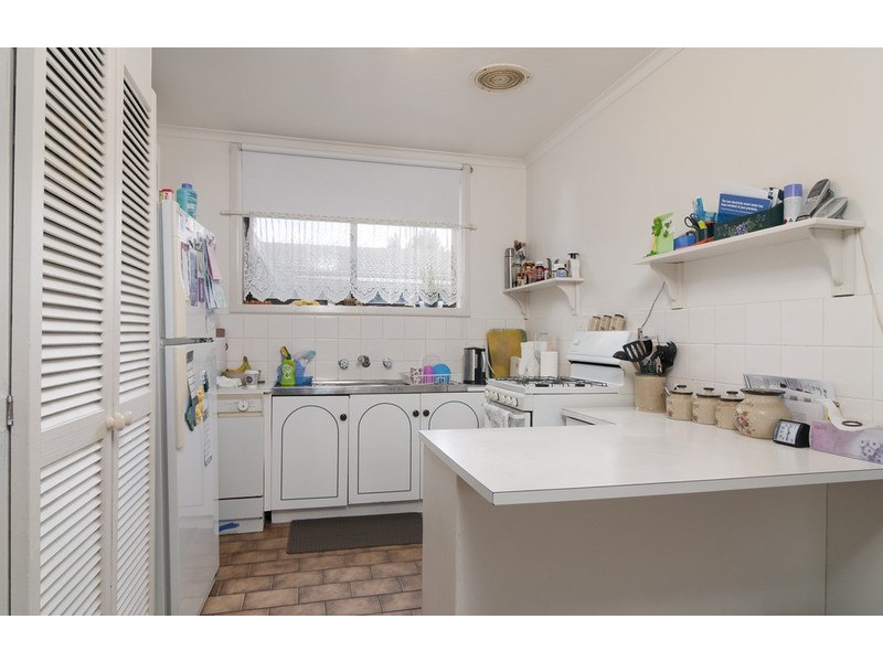 14 Highpoint Avenue, Mooroolbark VIC 3138