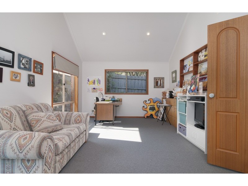 84 Rolling Hills Road, Chirnside Park VIC 3116