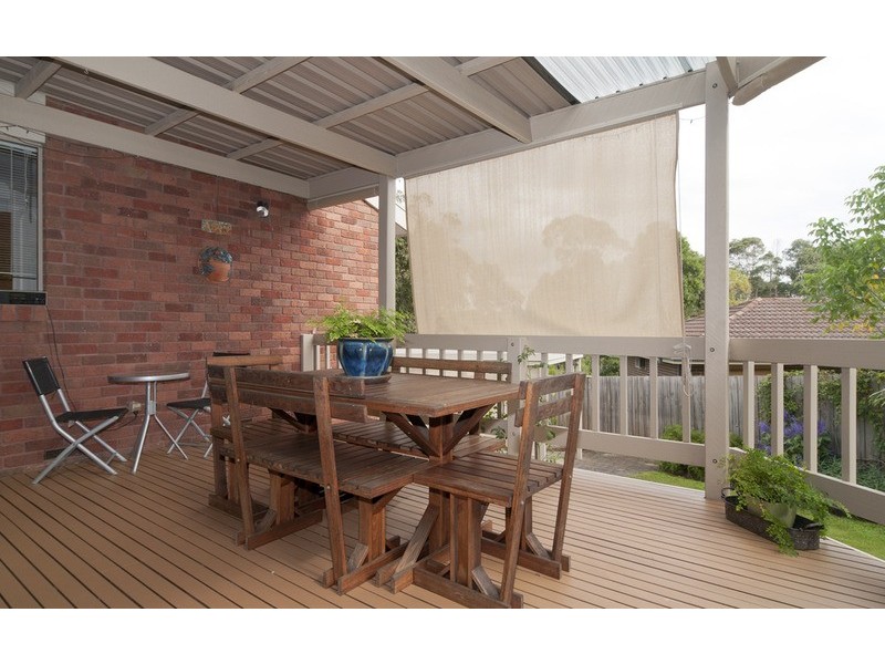 84 Rolling Hills Road, Chirnside Park VIC 3116