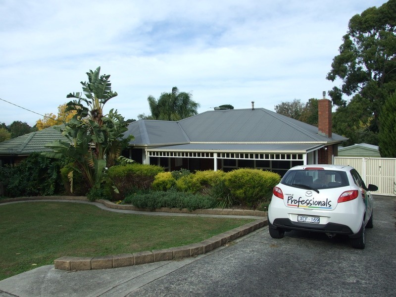 72 Carronvale Road, Mooroolbark VIC 3138