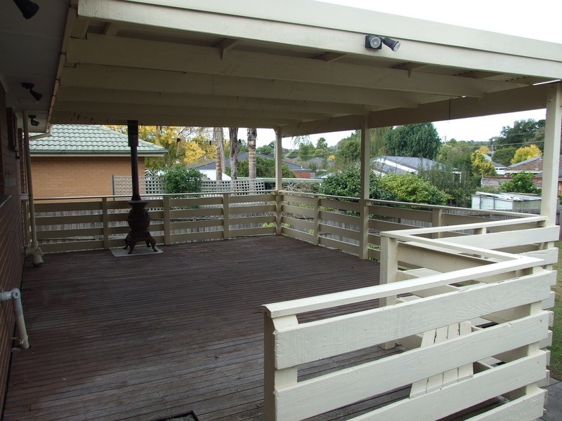 72 Carronvale Road, Mooroolbark VIC 3138