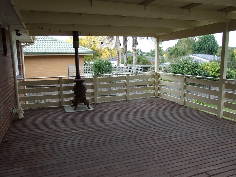 72 Carronvale Road, Mooroolbark VIC 3138