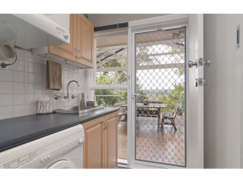 10 Woodville Road, Mooroolbark VIC 3138